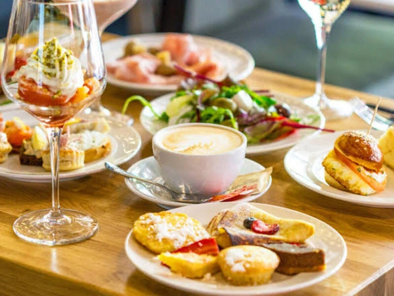 Food & Beverage mobile app preview