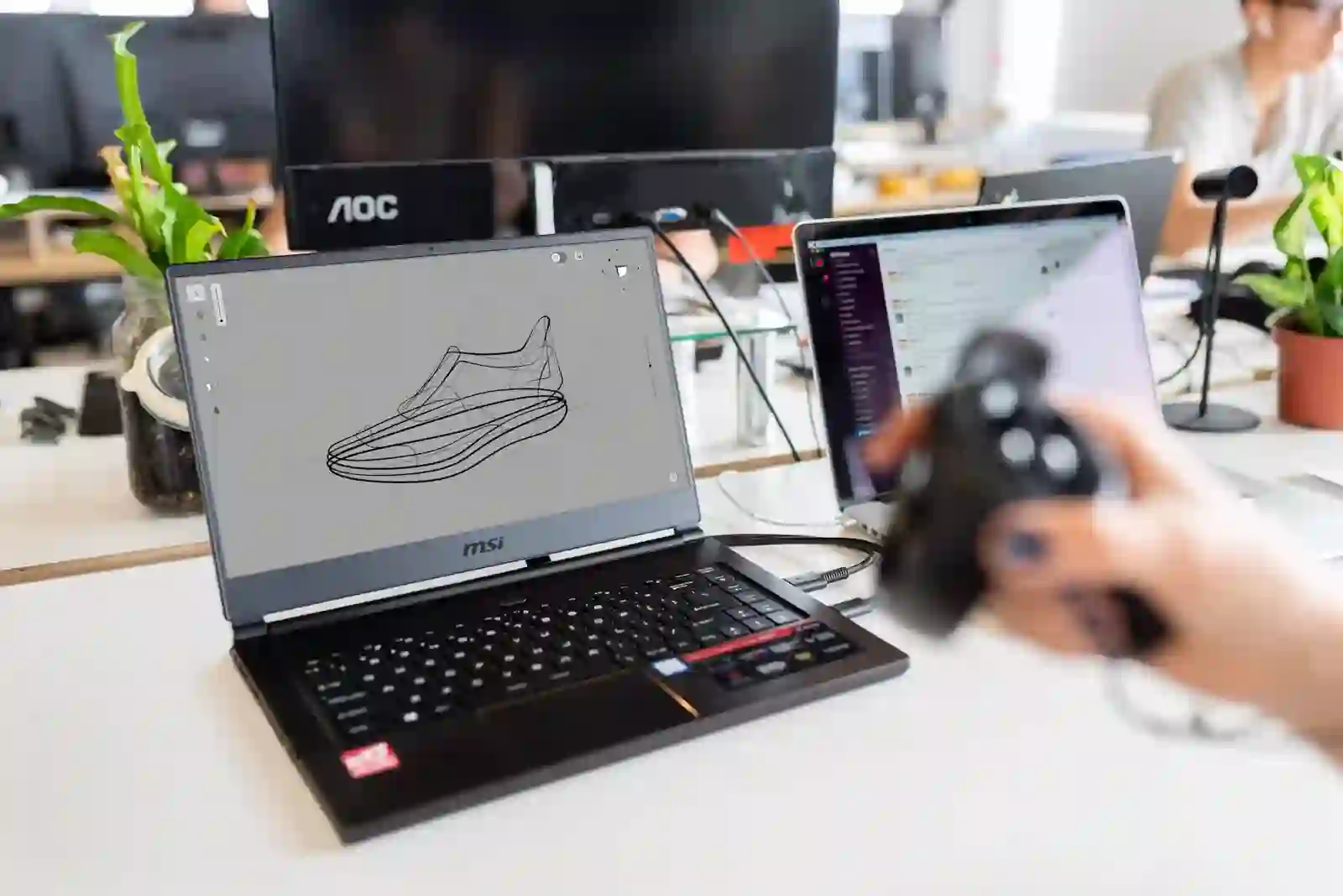 Augmented Reality (AR)